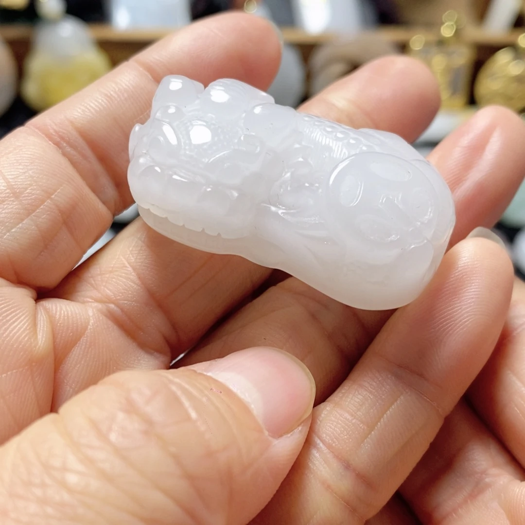 石英质玉颈饰未镶嵌