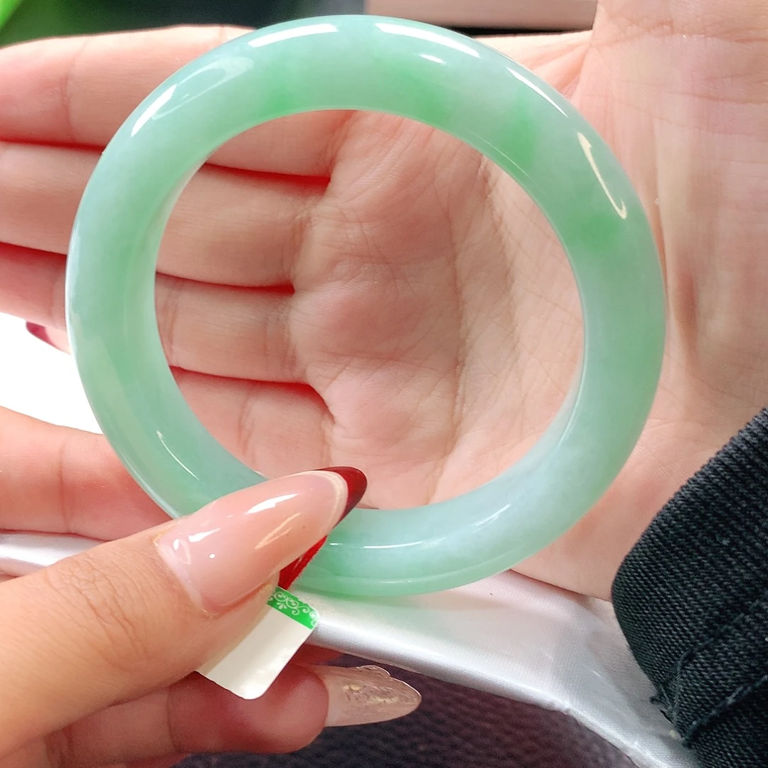 翡翠未镶嵌手镯缅甸天然翡翠