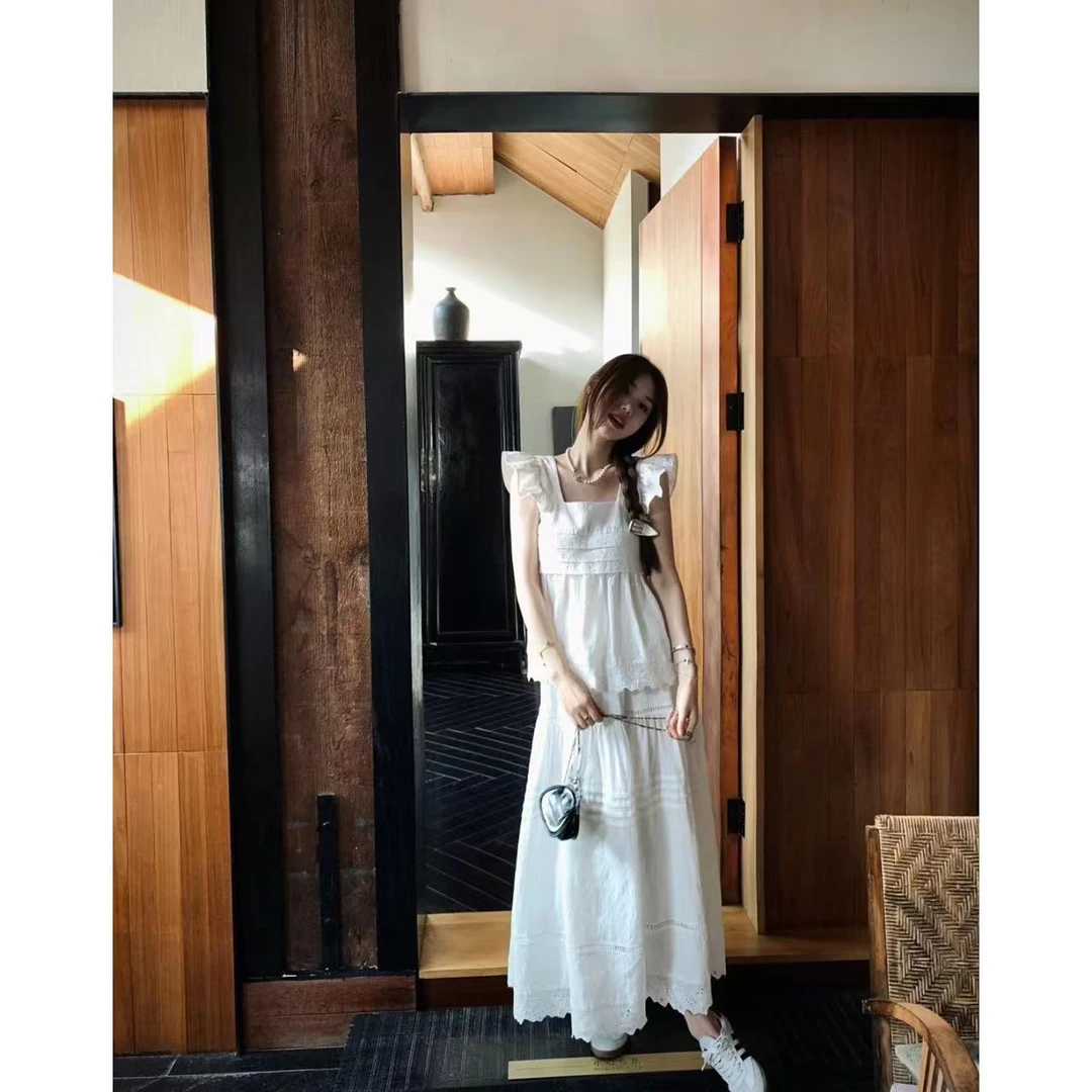 徐秋阳   人间小百合     百搭气质时尚春季轻奢小众显瘦上衣裙子