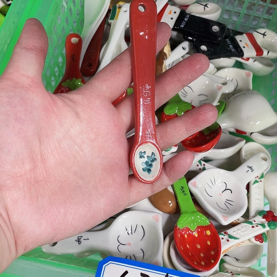 刘***呀满20包邮瑕疵陶瓷不退不换完美主义者慎拍