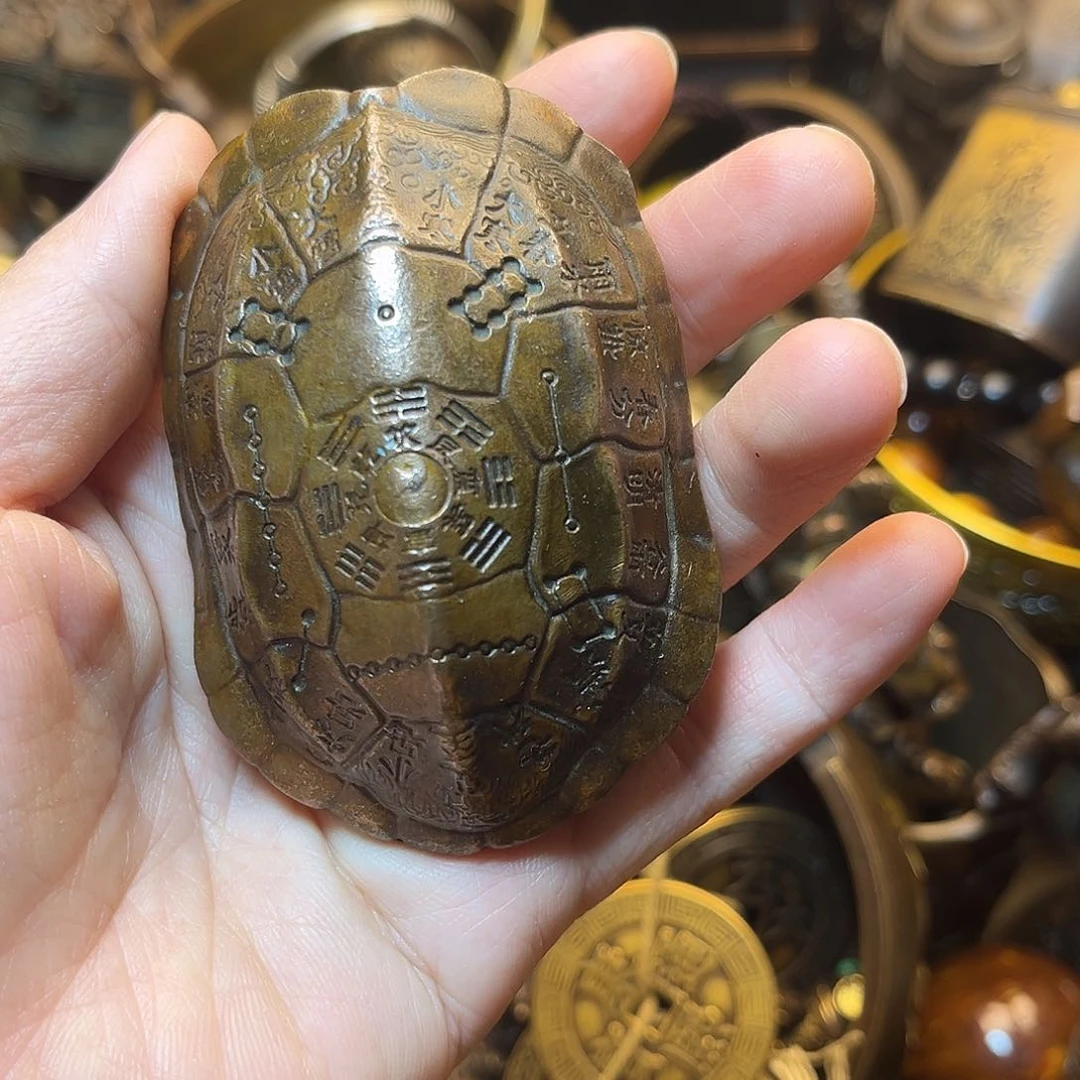 精美铜器工艺品等