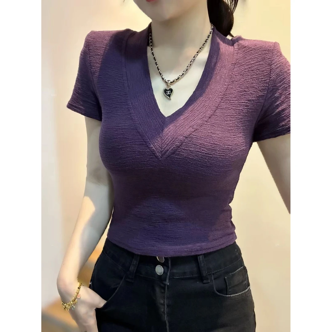 2025春夏季气质百搭纯色V领时尚T恤甜辣休闲风修身显瘦短款上衣