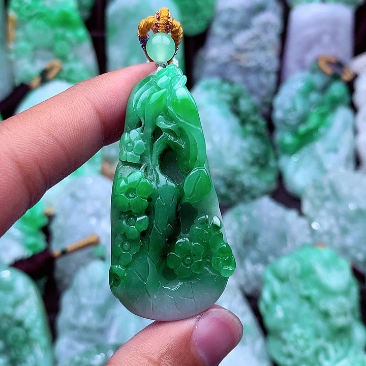 翡翠未镶嵌吊坠(不含链)