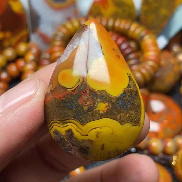 玛瑙/玉髓吊坠未镶嵌