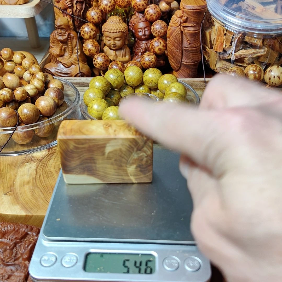 用**客太行崖柏手工艺品