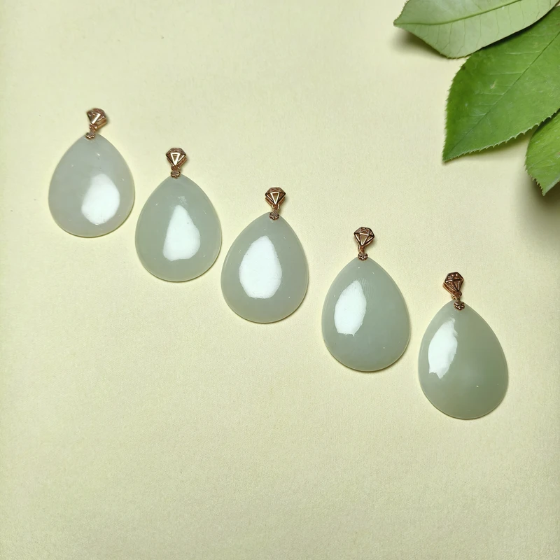 和田玉水滴吊坠多样性发货拍一发一（YG）