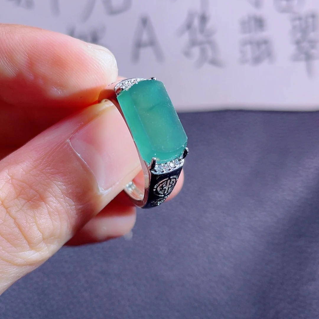 翡翠颈饰未镶嵌8888888888