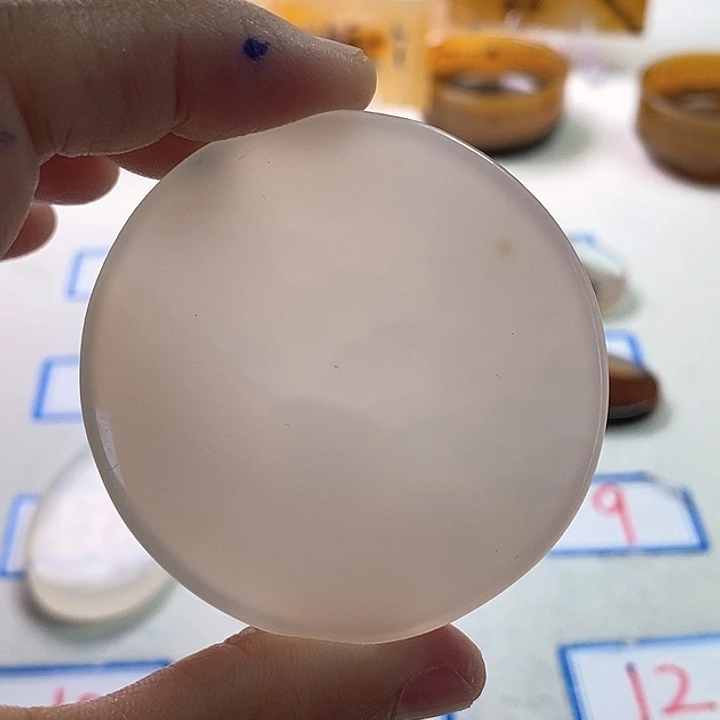 休***n玛瑙/玉髓未镶嵌珠宝半成品