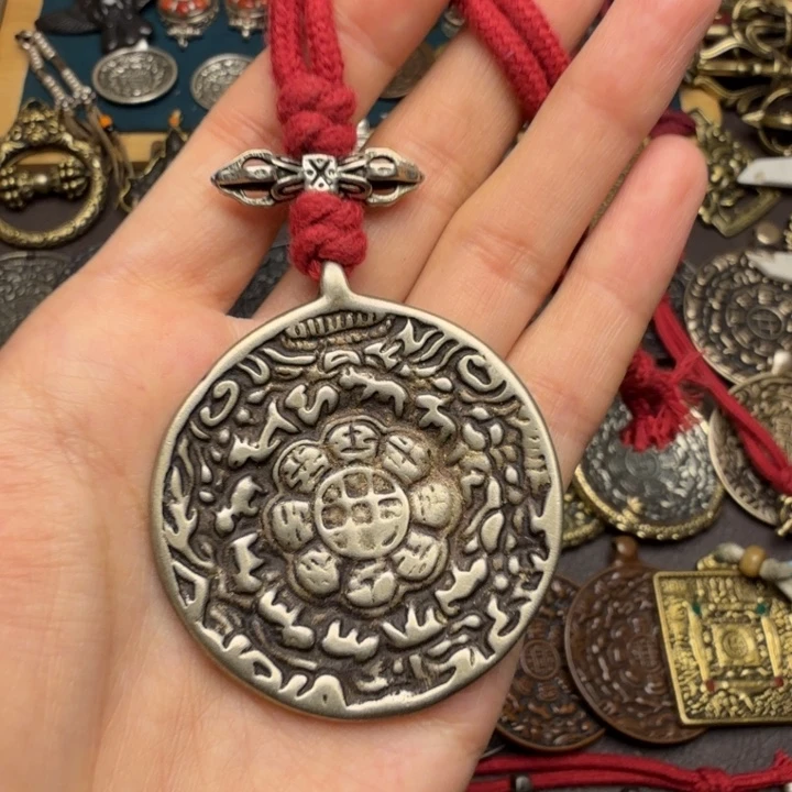 藏传文玩九宫如图