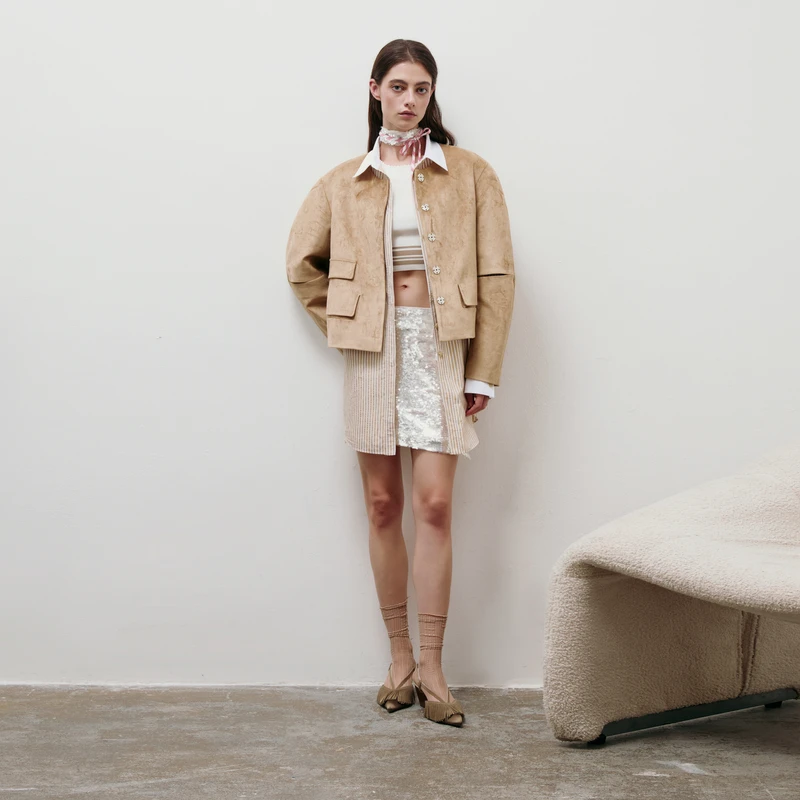 【瑞妮精选】lostinecho春夏经典扣袢弧形高级仿麂皮绒复古短款外套