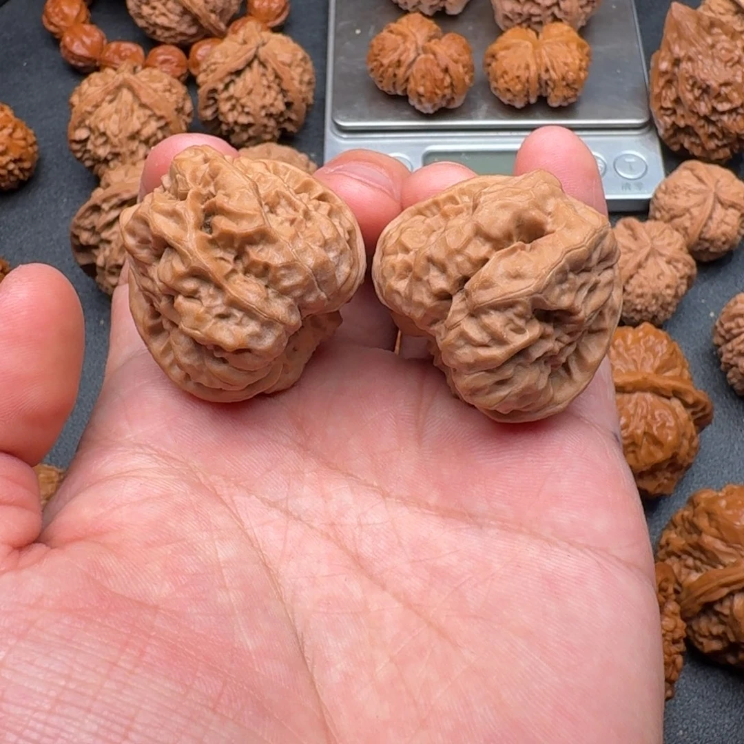 文玩核桃把件蛤蟆头全品