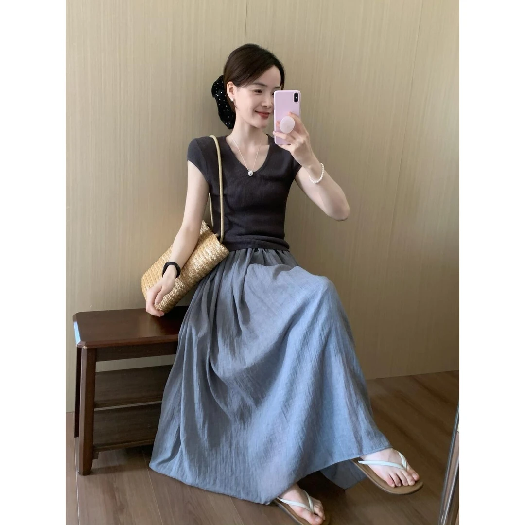 独特别致v领针织上衣设计感小众复古宽松休闲黑色短袖t恤套装女