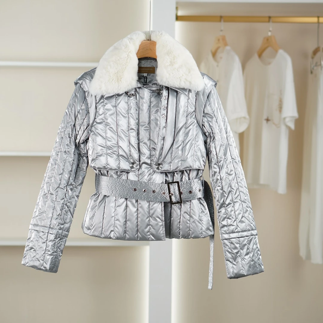 麦迪尚品【遥】5090812 时尚修身保暖羽绒服冬季女装品牌折扣