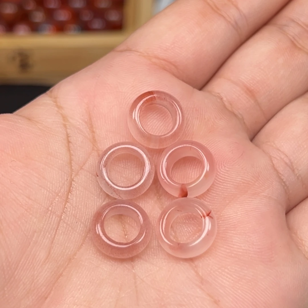 南红玛瑙未镶嵌吊坠(不含链)多样性