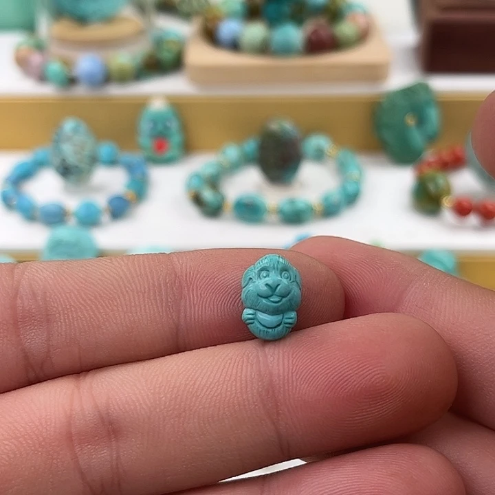 绿松石未镶嵌原矿绿松石