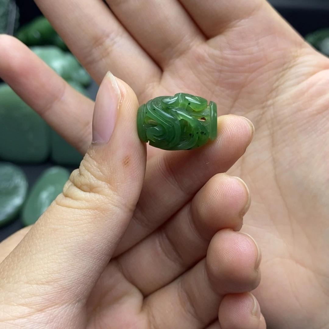 和田玉（碧玉）未镶嵌颈饰