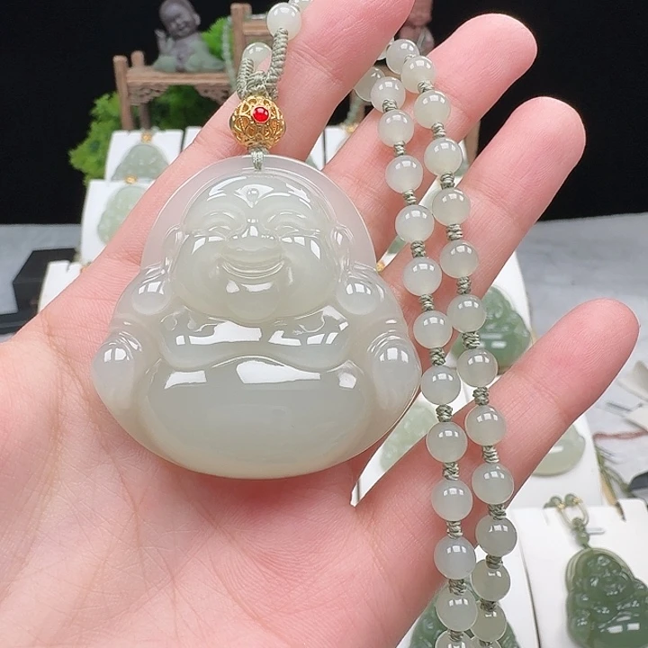小***1和田玉未镶嵌颈饰