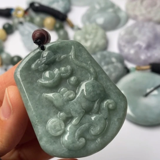 翡翠未镶嵌挂件翡翠