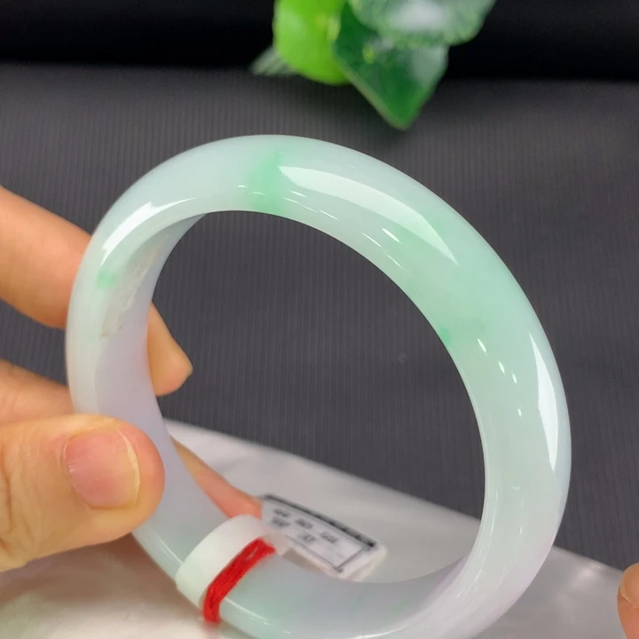 翡翠手镯未镶嵌正圈58