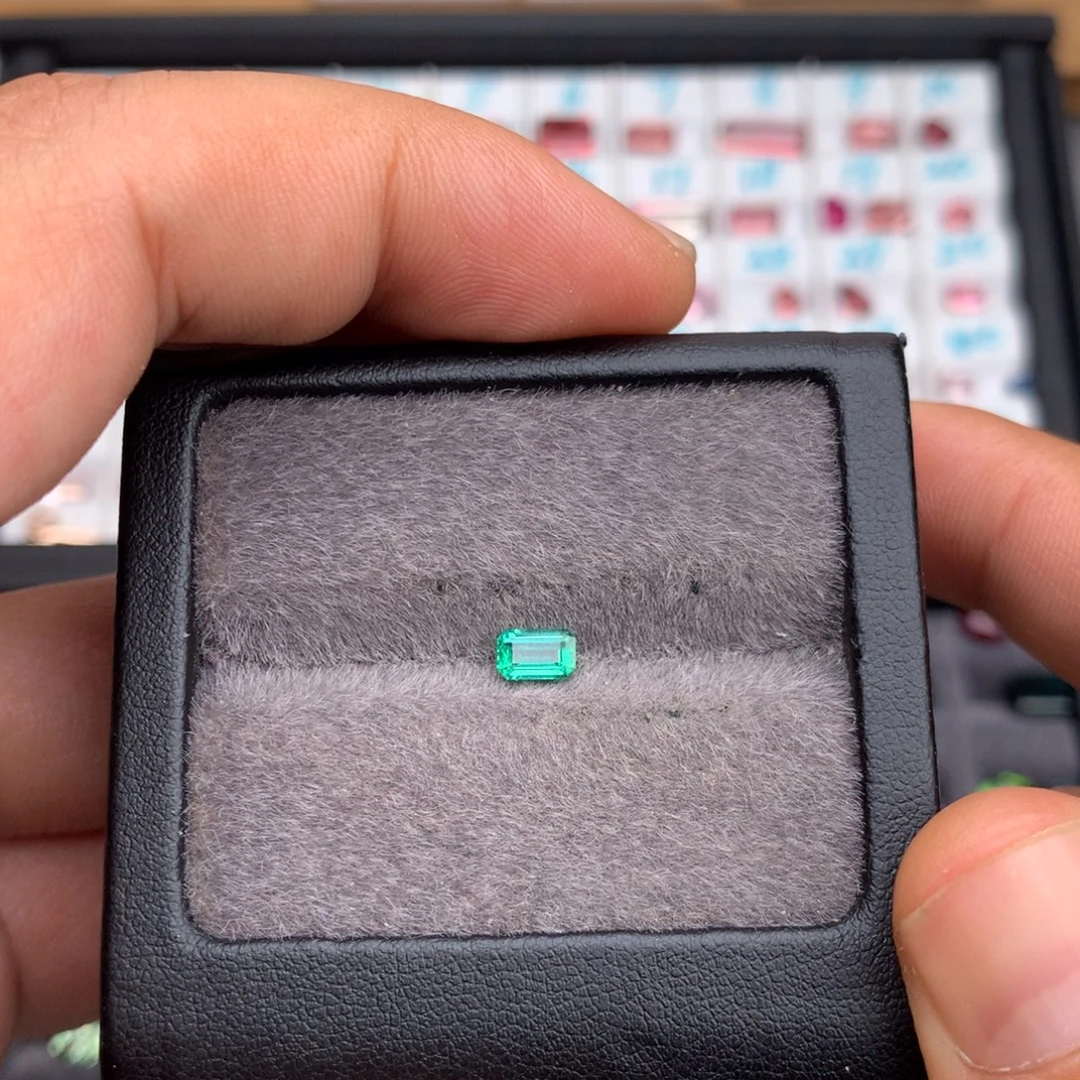 祖母绿裸石0.46克拉