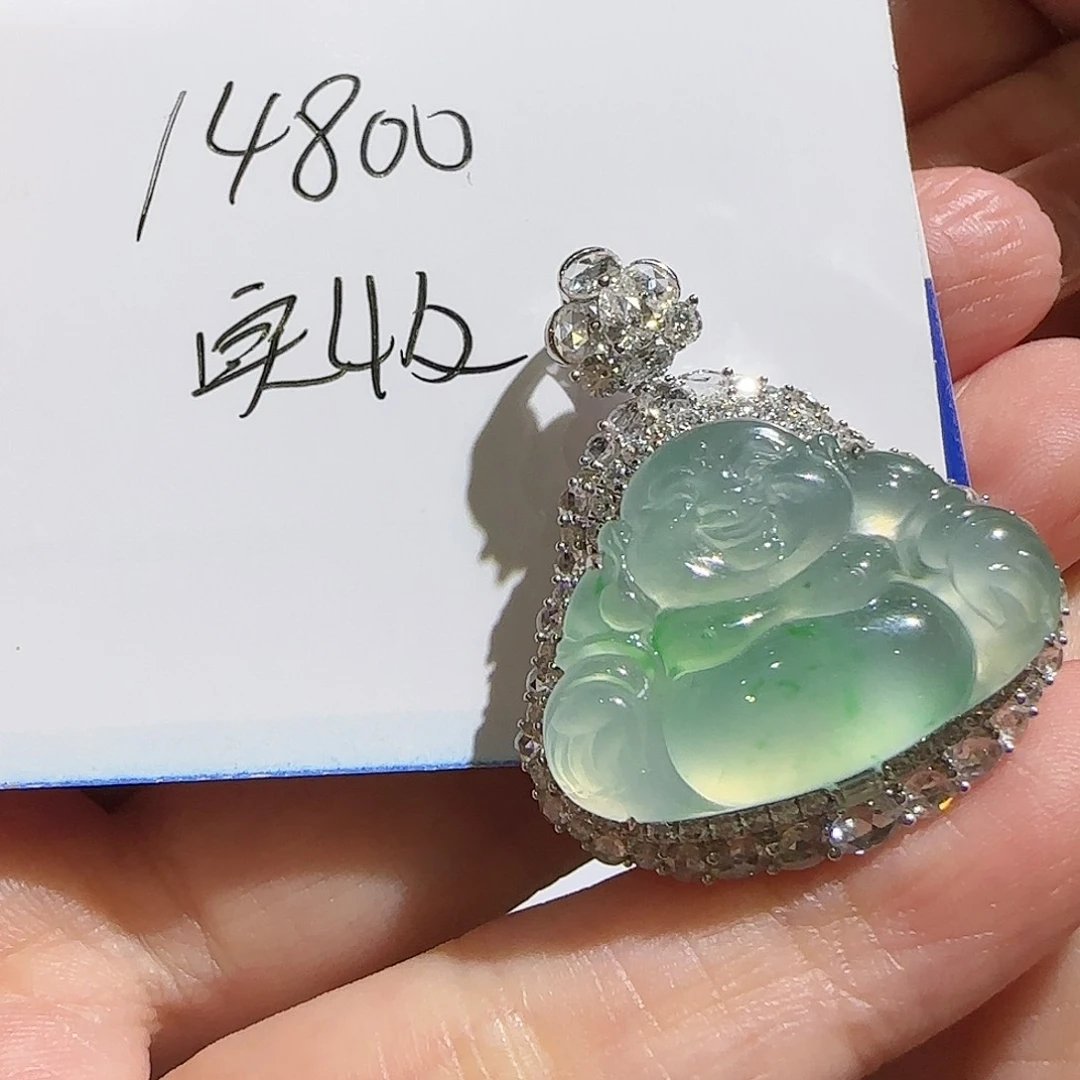 【闪购商品】颈饰18K金镶嵌翡翠。****心天然A货翡翠