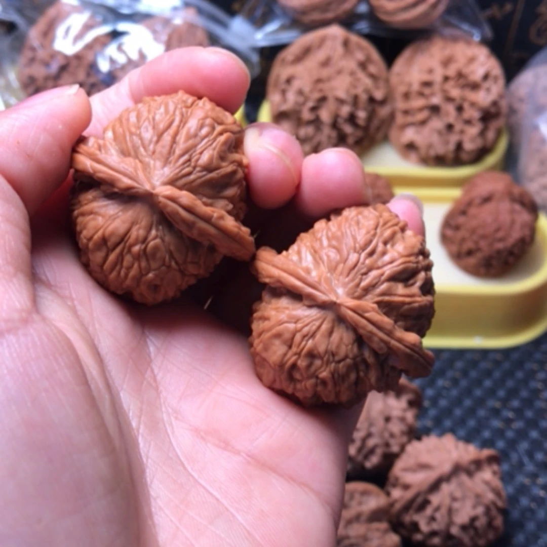 【闪购商品】核桃手串/手链白狮子尺寸39