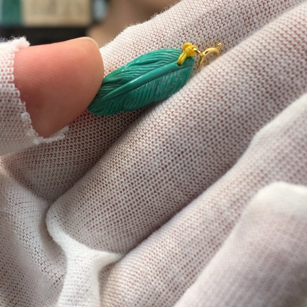 绿松石未镶嵌挂件