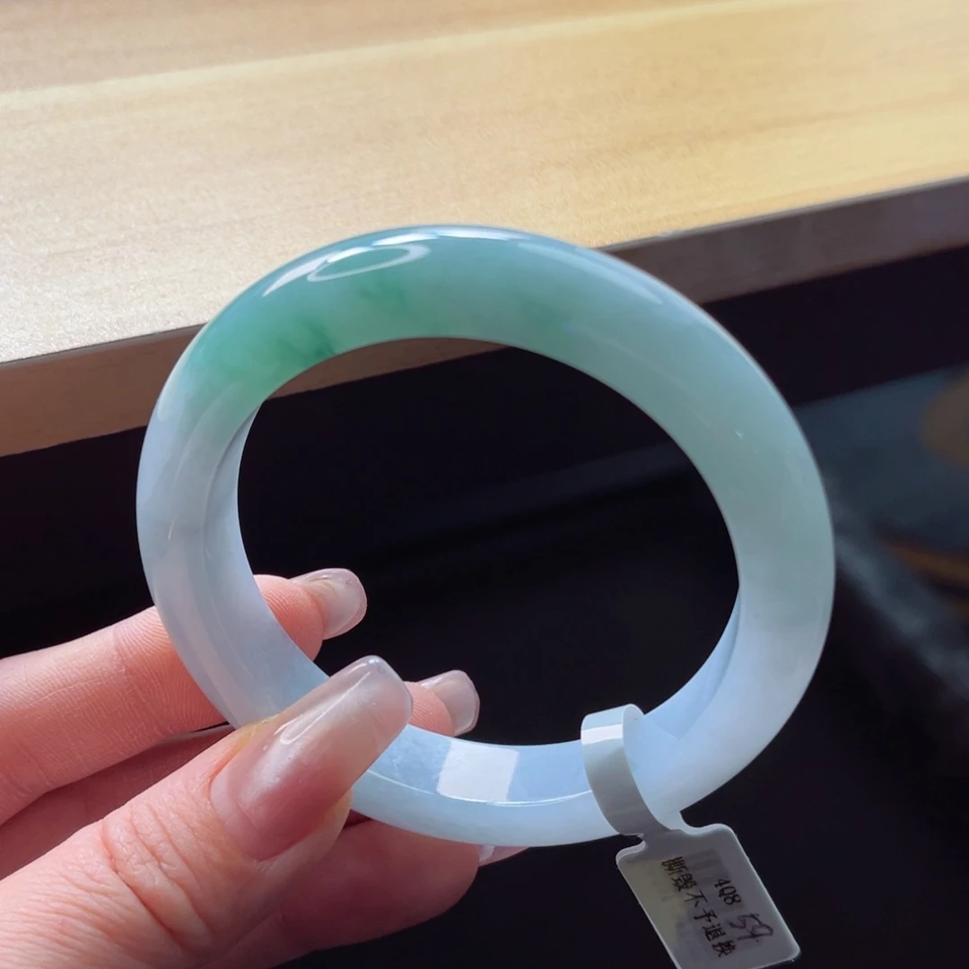 翡翠手镯未镶嵌娑*手镯