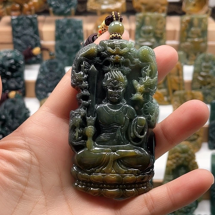 翡翠颈饰未镶嵌天然翡翠A货九龙不动