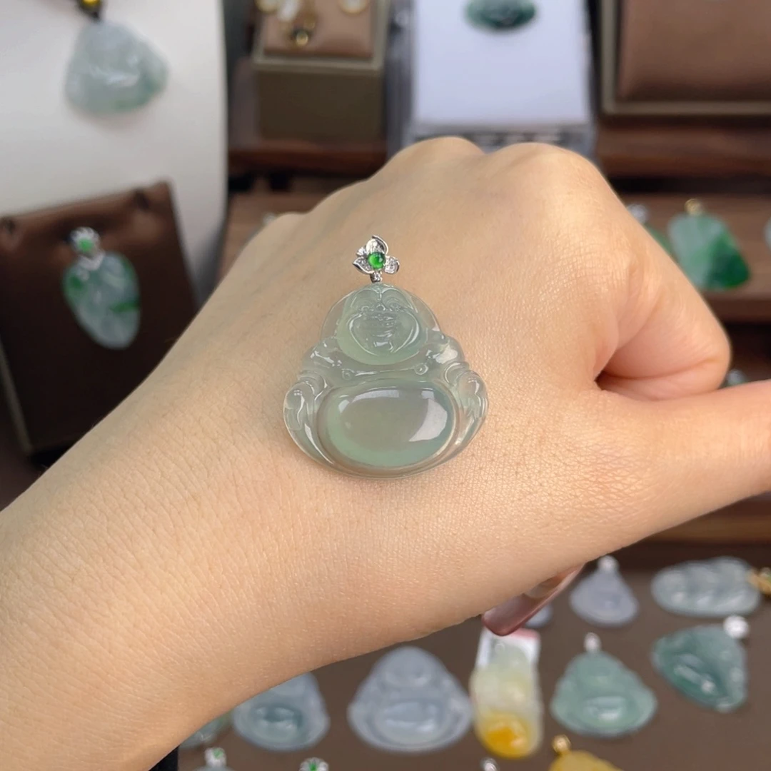 翡翠颈饰未镶嵌翡翠