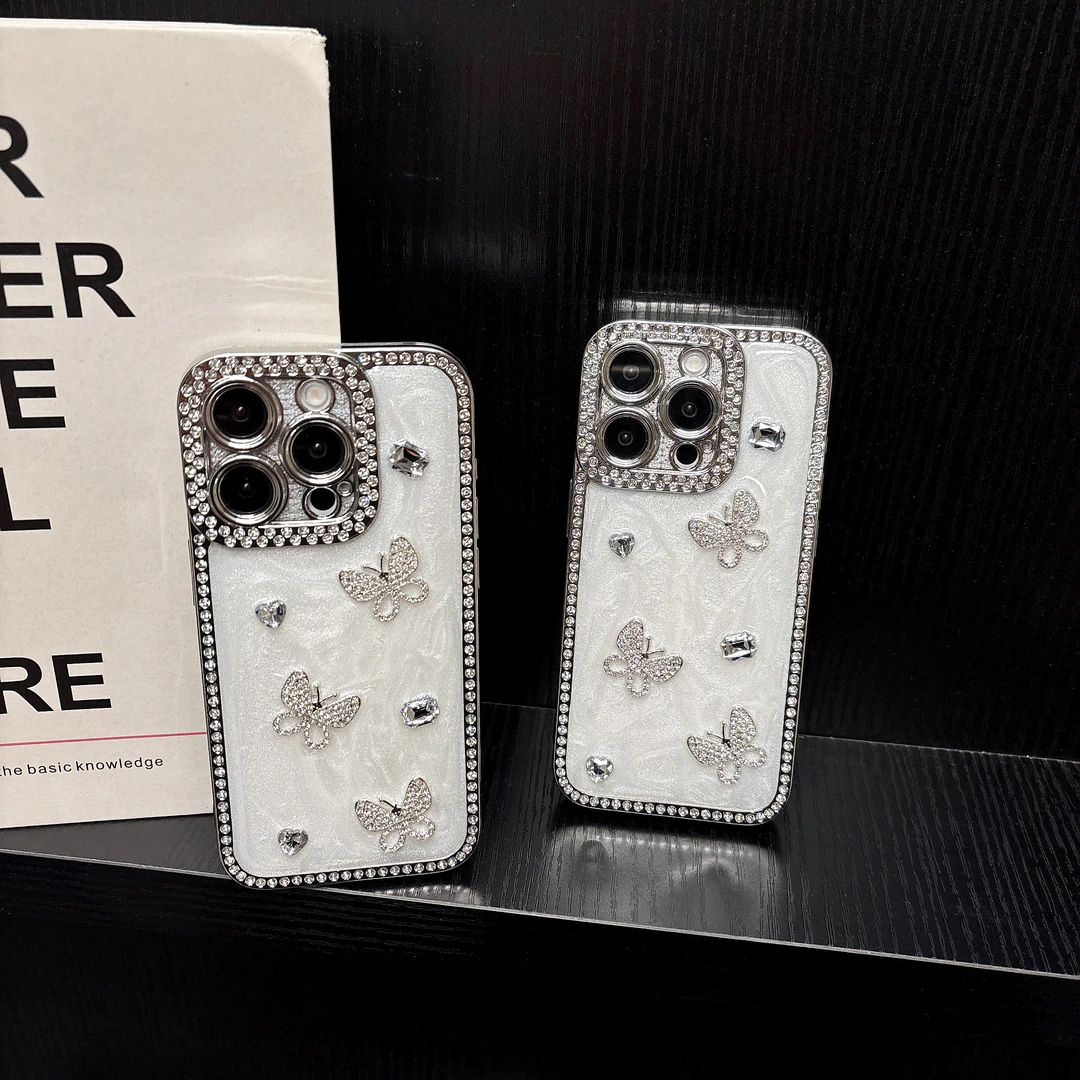 适用苹果14promax白底水钻三只蝴蝶手机壳iPone15柔软14高级感13