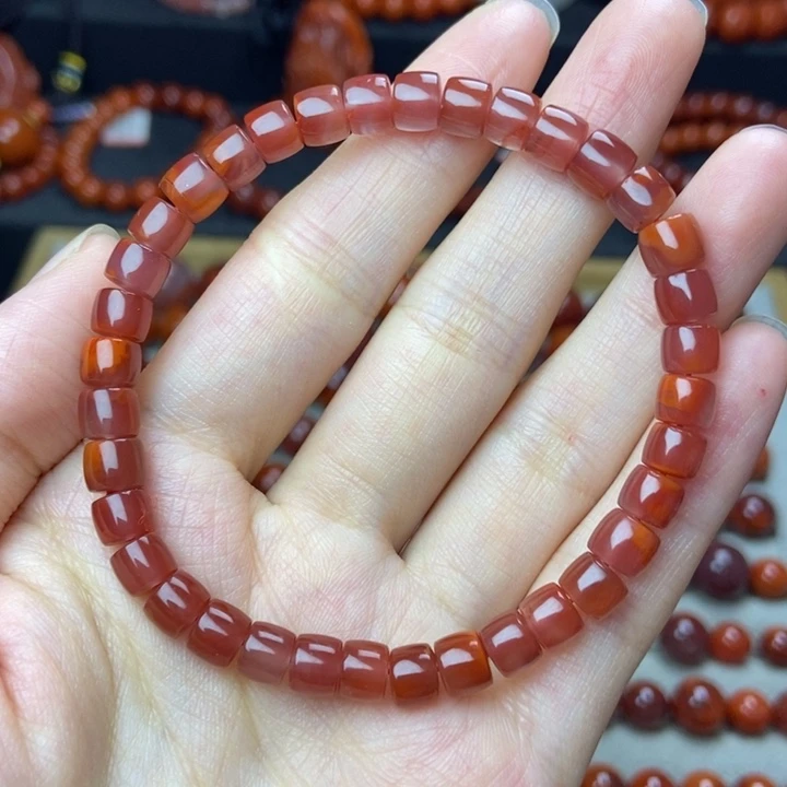 未镶嵌配饰南红玛瑙