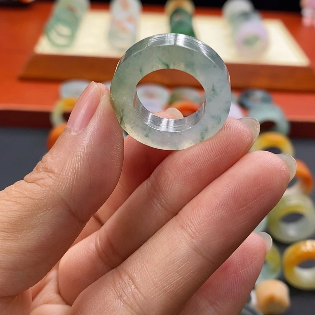 拒***…未镶嵌定制翡翠翡翠