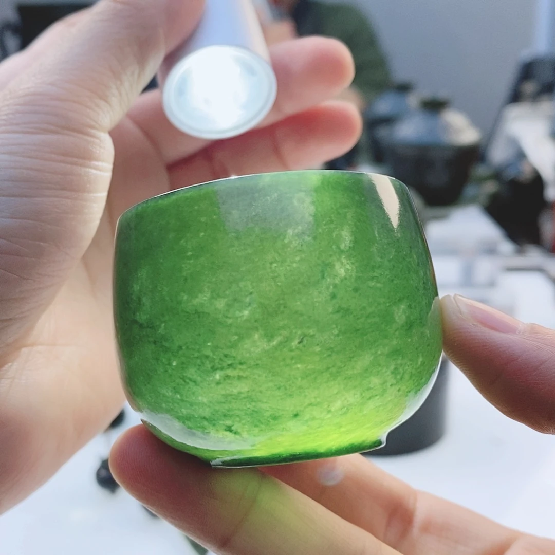 和田玉（青玉）把件未镶嵌微瑕