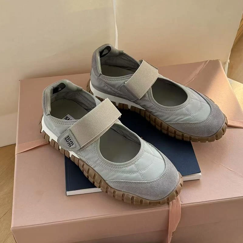 浅口玛丽珍女鞋夏季新款时尚百搭魔术贴圆头平底休闲鞋子