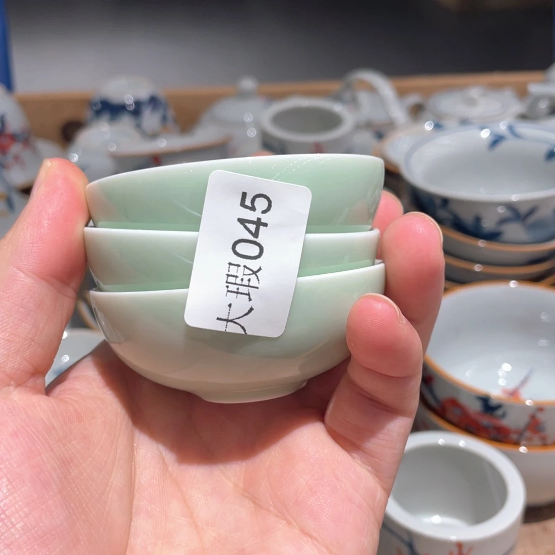 釉下手绘茶具微瑕