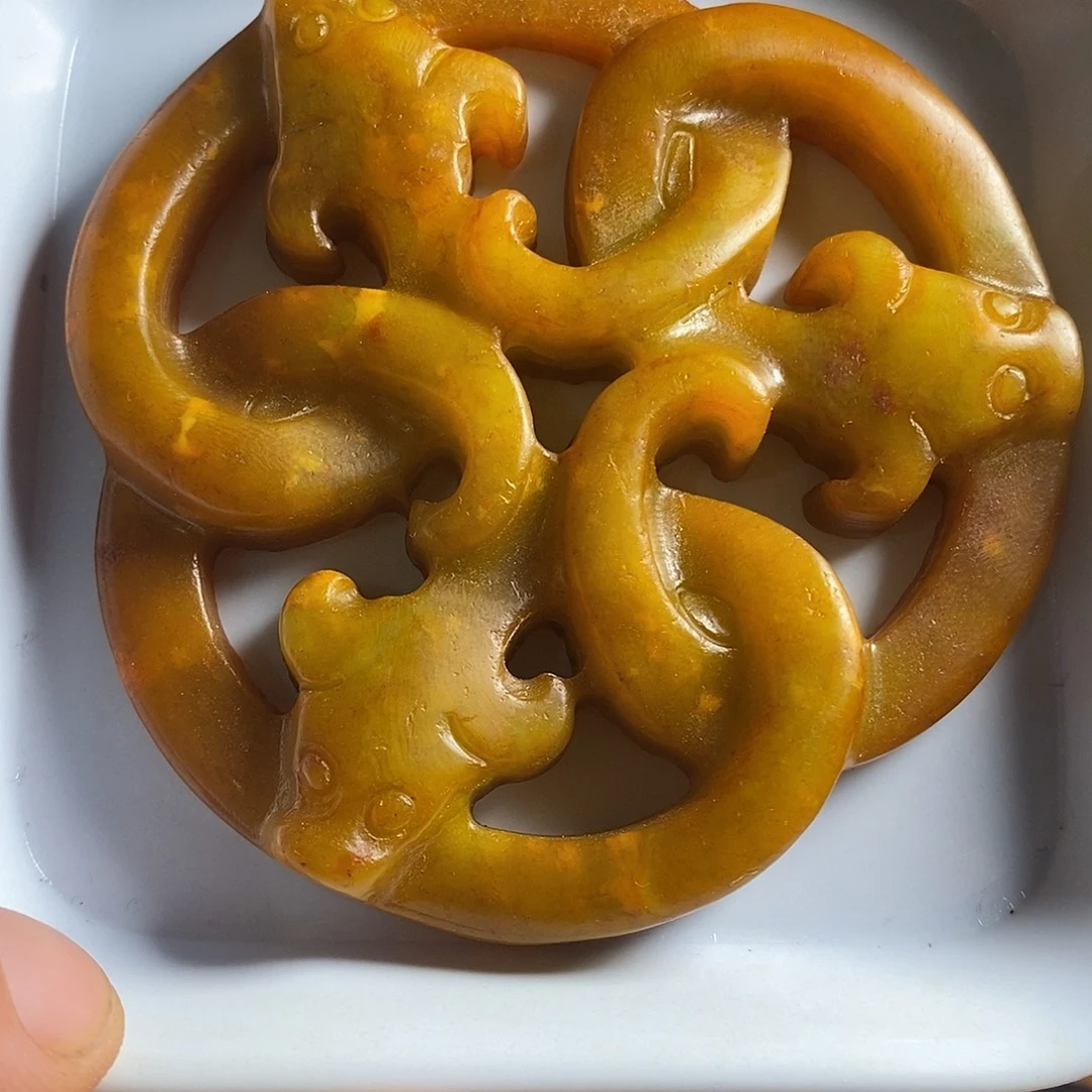 岫岩老玉（透闪石质玉）未镶嵌珠宝奇石
