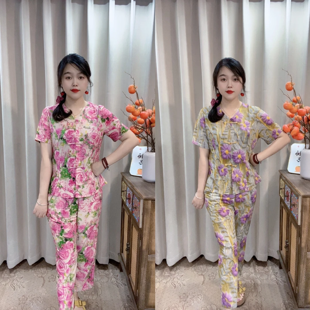 夏季新款V领显瘦复古套装中老年女装减龄碎花国风短袖+九分裤
