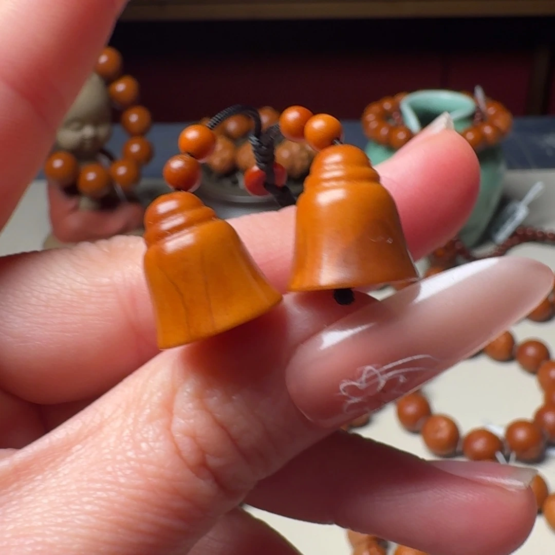 橄榄核手串/手链?*€福利铃铛