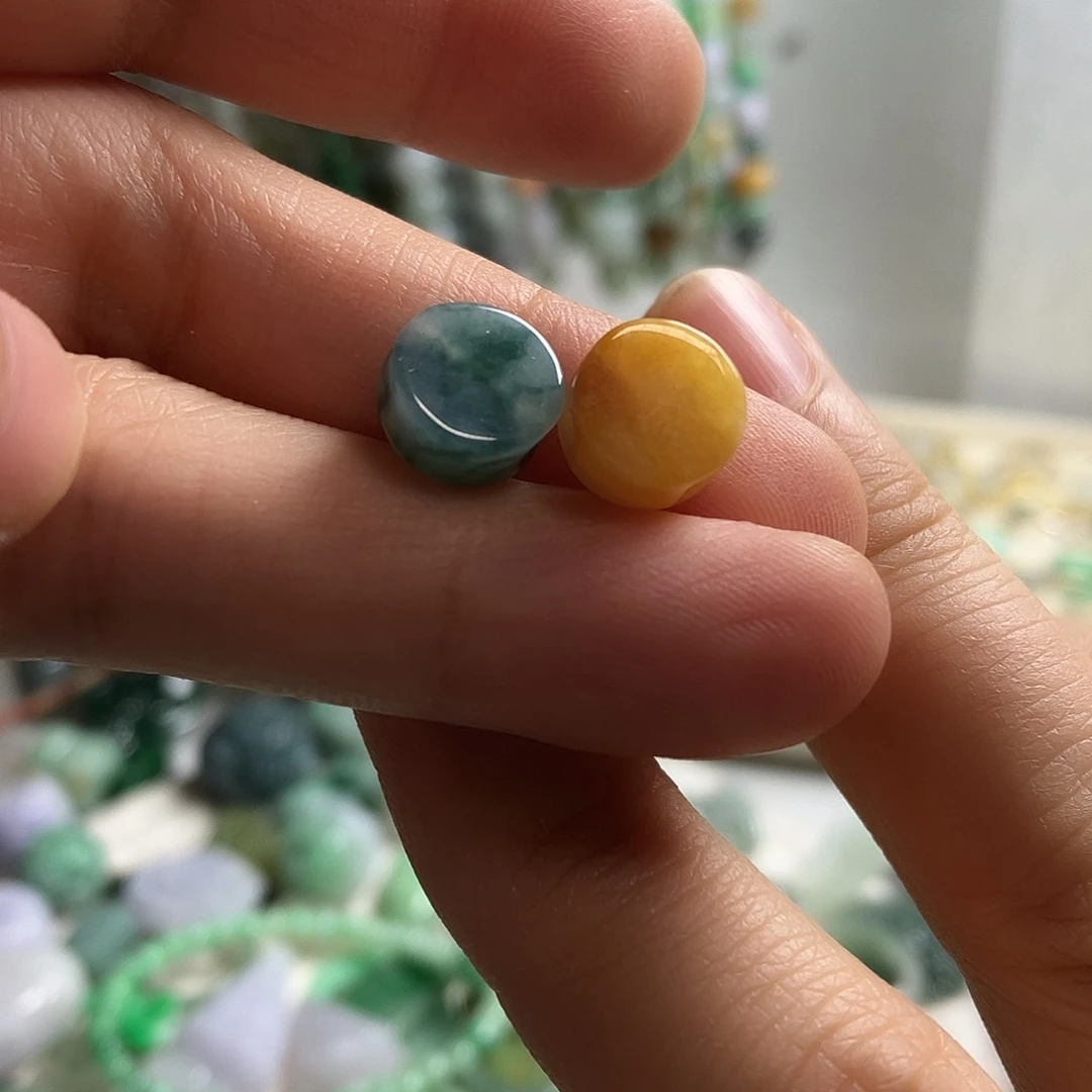 翡翠未镶嵌颈饰08一对