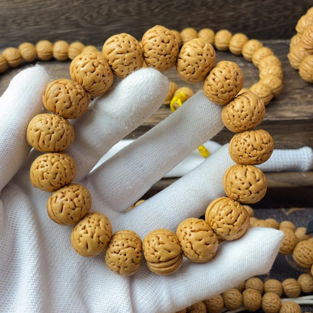 吊坠桃核阿*.野生肌肉