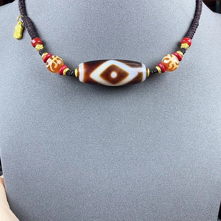 玛瑙/玉髓颈饰合金