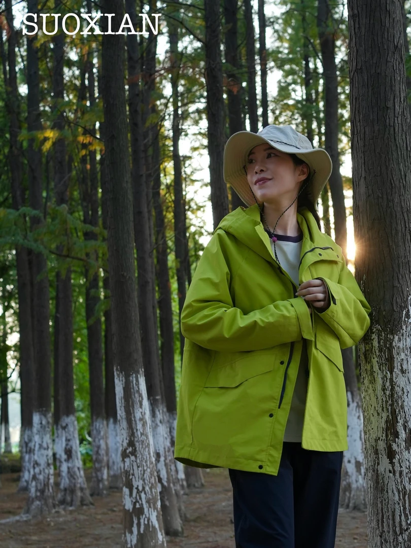 2025新款早春户外徒步时尚宽松显瘦防风蓄热绒内里中长款冲锋衣女