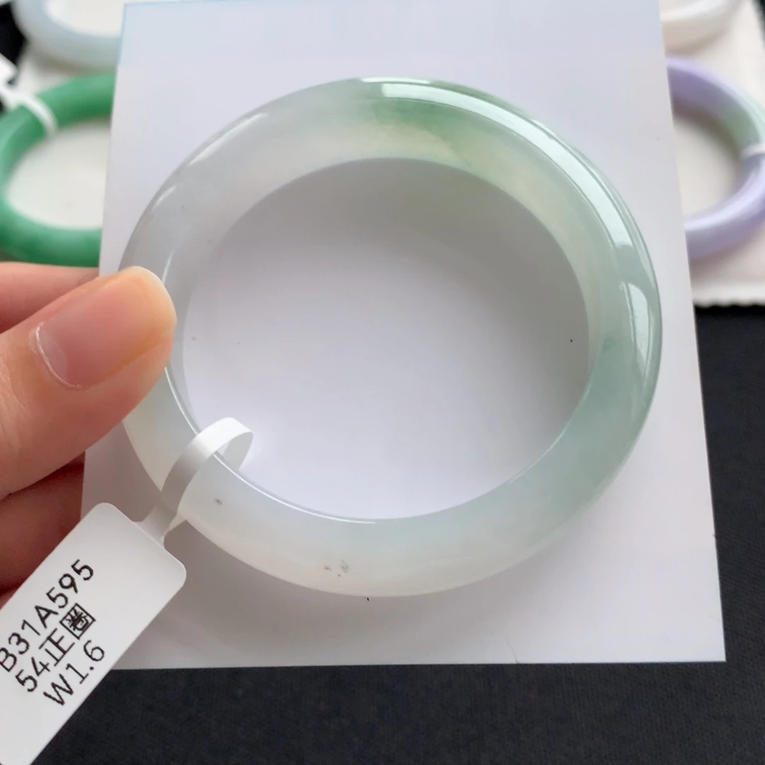 翡翠未镶嵌手镯翡翠