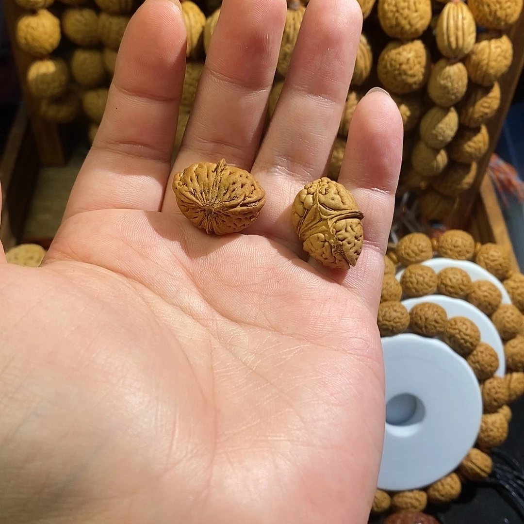 阿***火手串桃核瑕疵连体桃核