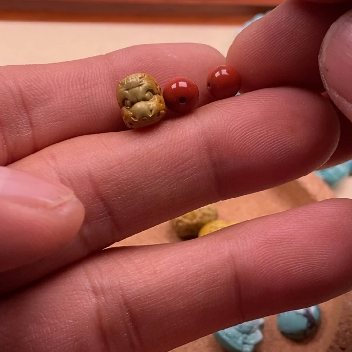 南红玛瑙珠宝半成品未镶嵌向****