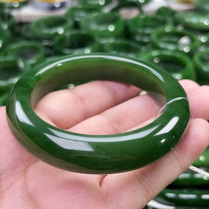 未镶嵌手镯和田玉（碧玉）