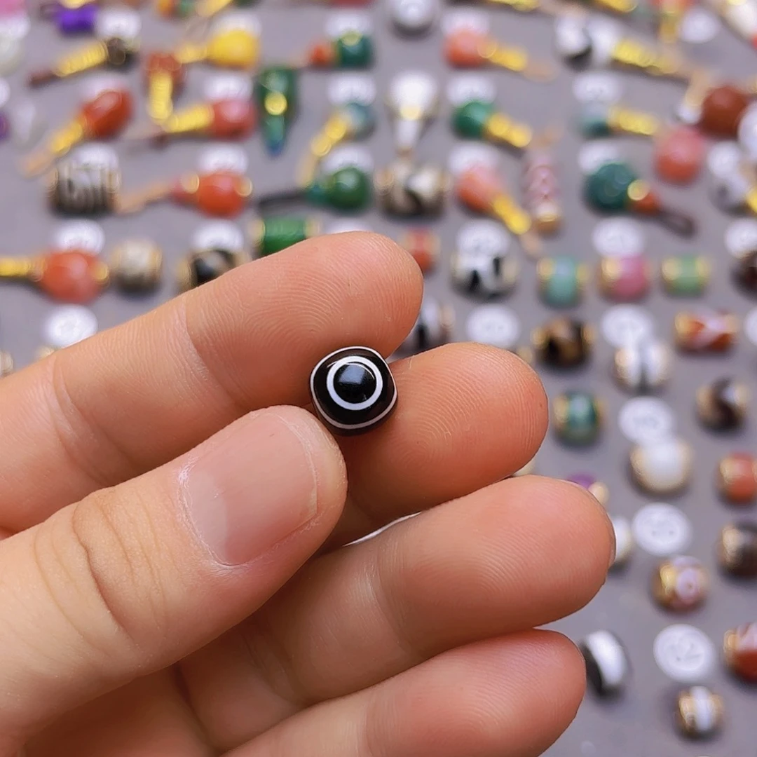 和田玉未镶嵌把件?*