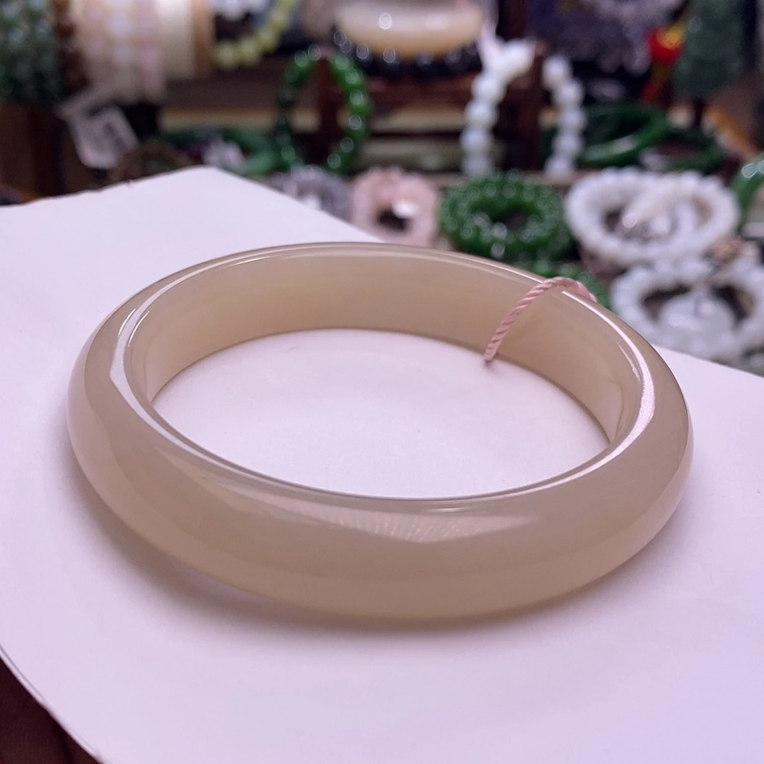 颈饰未镶嵌和田玉58收藏级老矿料浓藕粉脂膏级红粉手镯