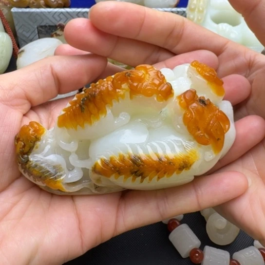 和田玉挂件未镶嵌岁**梭